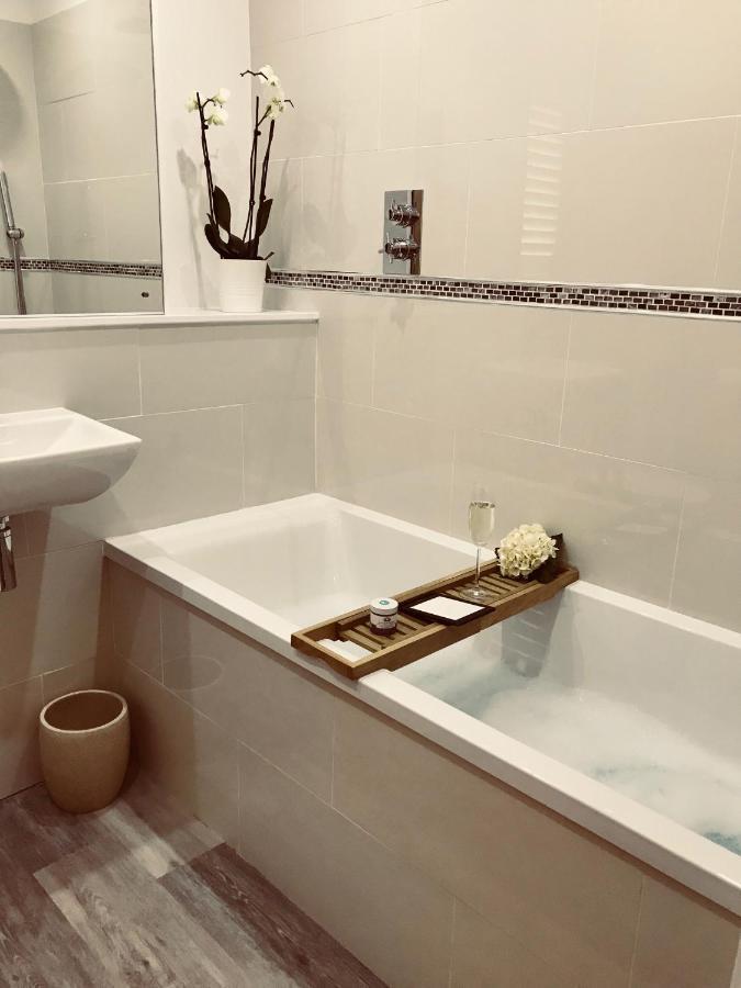 Eden Cottage Frodsham Bagian luar foto